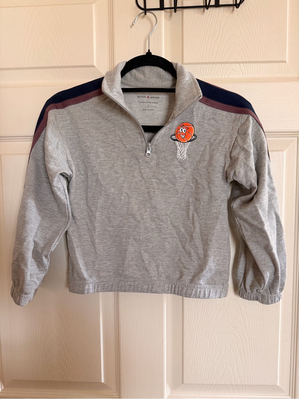Stitch & Stone “Hoop Legend” Kids Quarter-Zip Pullover – Size 7